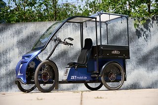 Das ZETmobil verfügt über ein Generator-basiertes System ohne sichtbaren Antriebsstrang Das ZETmobil verfügt über ein Generator-basiertes System ohne sichtbaren Antriebsstrang