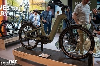 Auf der Eurobike 2024 zeigte Kalkhoff das neue Entice 7+ Move mit vollgefedertem Wave-Rahmen.