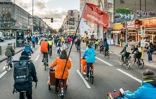 Demo des Berliner Bündnisses Straßen für alle zum Klimastreiktag.