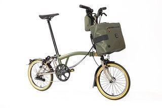 Der Landrover unter den Falträdern: Das Brompton x Bear Grylls kommt als britischer Klassiker daher.