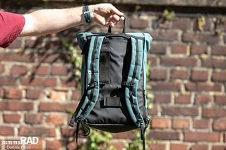 Der Annecy Vario-Rucksack von MeroMero kann als Rucksack oder als Radtasche verwendet werden.