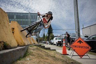 S-Pedelecs sind hierzulande eine bisher recht spießige Fahrzeuggattung.