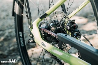 Die Antriebsoptionen reichen von Shimano Cues 11-Gang-Kettenschaltung bis Riemenantrieb mit Rohloff oder Enviolo Getriebenabe.