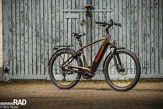 Das Diamant Mandara 160 E-Bike kann mit einem außerordentlich hohen maximalen Systemgewicht von 160 kg aufwarten und beginnt preislich bei 4.299 € (UVP).