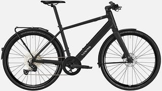 Der Commuter:ON 7 ist Canyons leichtes Pendlerbike und kommt für 2023 ebenfalls mit dem Fazua Ride 60-Motor.