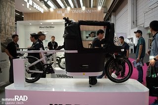 Das smarte E-Lasenrad von Tarran will ab Sommer 2025 zum günstigen Preis auf europäischen Straßen rollen. Das smarte E-Lasenrad von Tarran will ab Sommer 2025 zum günstigen Preis auf europäischen Straßen rollen.