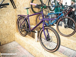 Rotor Bikes aus Leipzig zeigen ein kompaktes Lastenrad für Stadt oder Land.