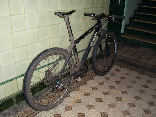 bikes_200601_001.jpg