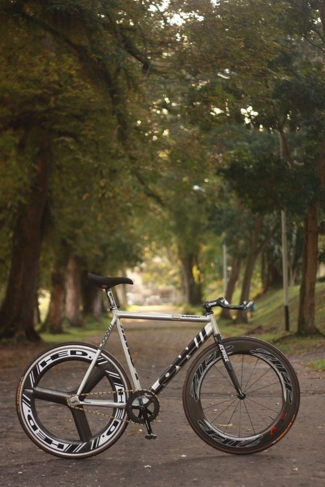 low-bicycles-7304_8.jpg