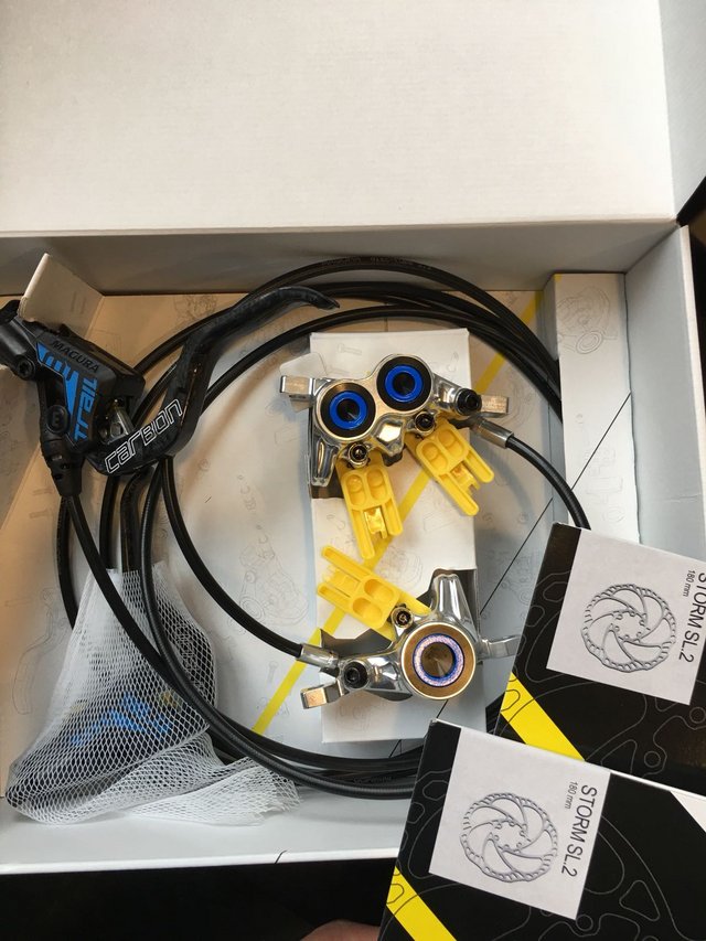 33760091qp.jpg