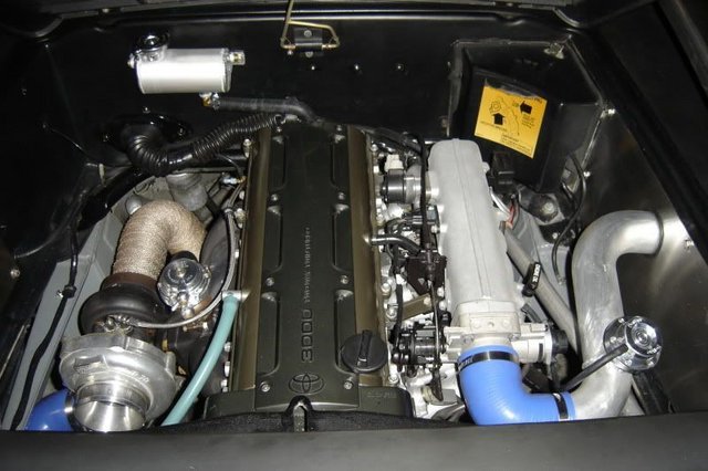 enginebay001.jpg