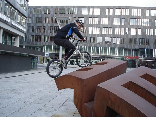 Sidehop1.JPG
