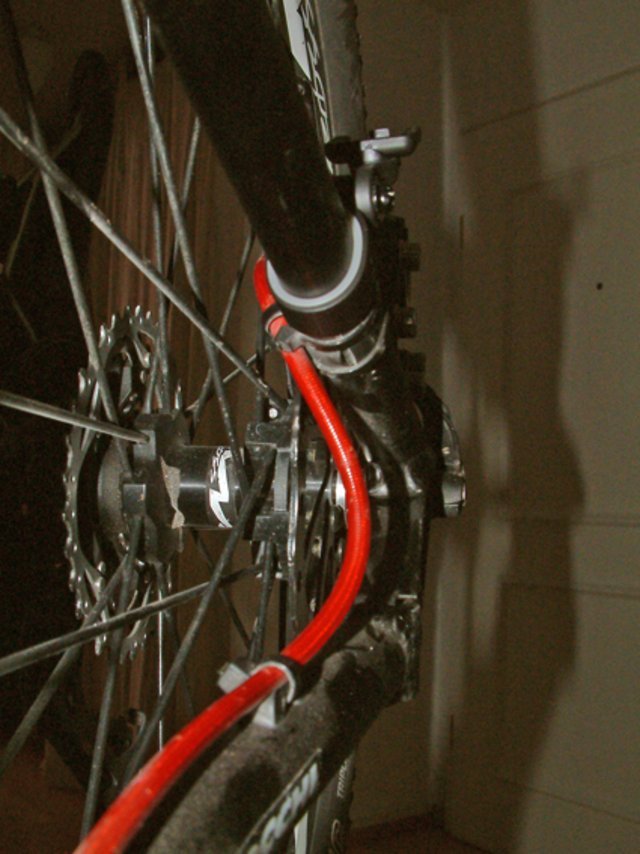 Bremsleitung3.jpg