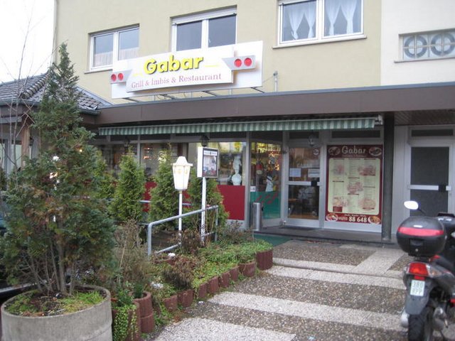 5840137.jpg