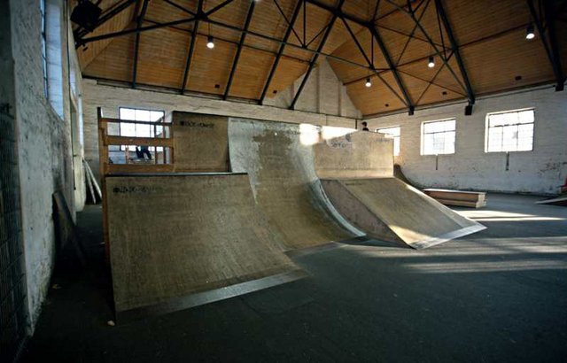 200104n1_25_800.jpg