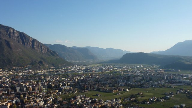 6900730132_118cfaf521_b.jpg