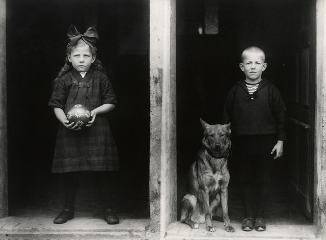 august_sander_web.jpg