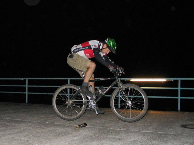 Fixie_Bunnyhop_Airtime.jpg