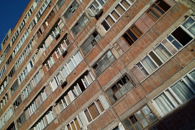 large_haus.jpg