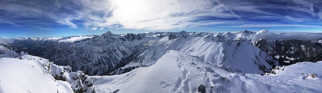 Pano_Sulzspitze2_ganz_klein.jpg