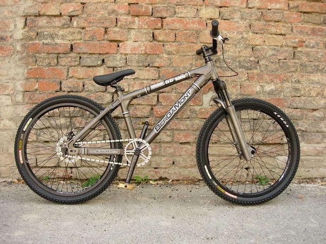 Bergamont_Bikes_rechts.JPG