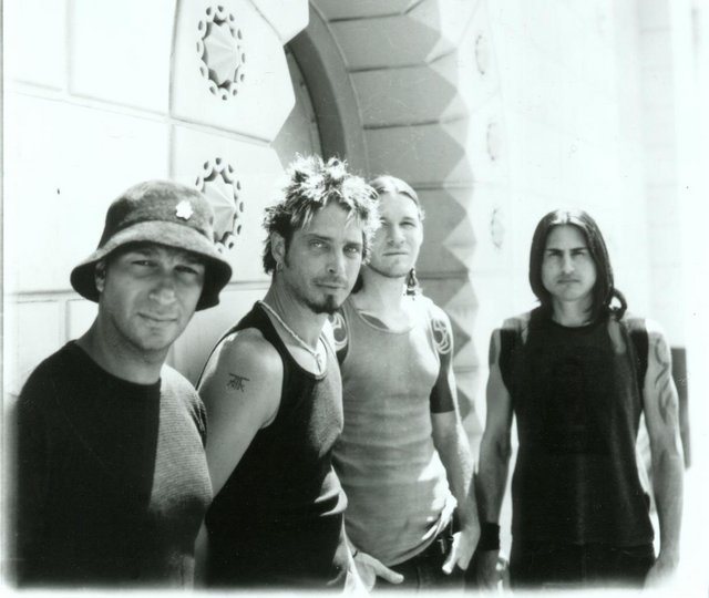 AUDIOSLAVE%20press.jpg