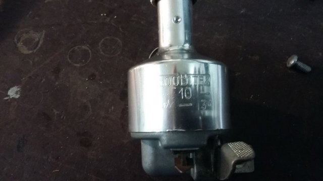 27830555ci.jpg