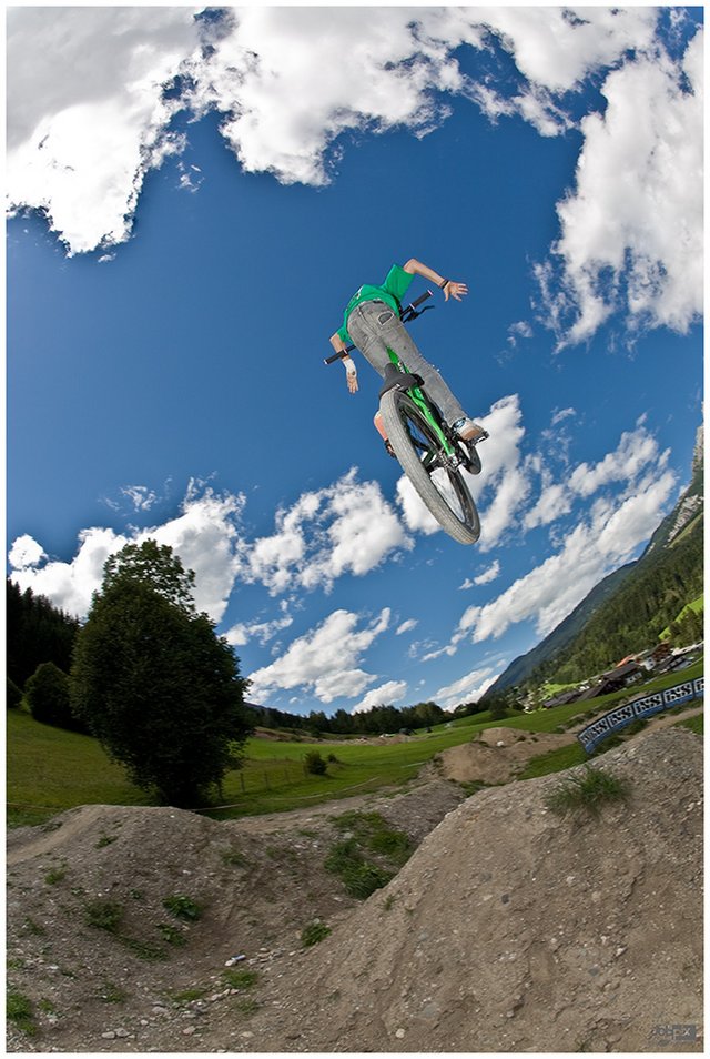 Bike-LEO-2.jpg