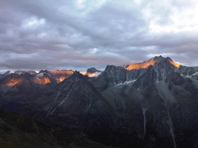 5071948.jpg