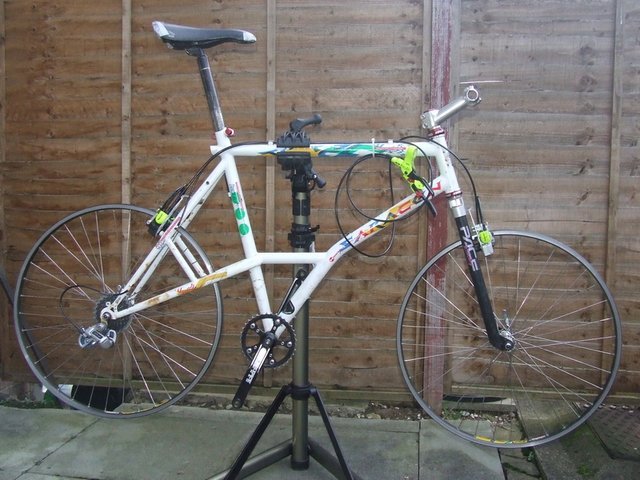 saracen_build015.JPG