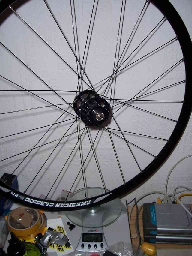 amclassic_28h_front.jpg