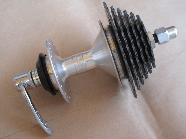 5568528079_15c7fa8281_z.jpg