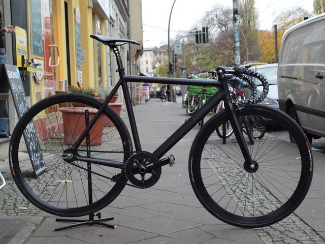 8bar-krzberg-v2-ghostblack-9182_1.jpg