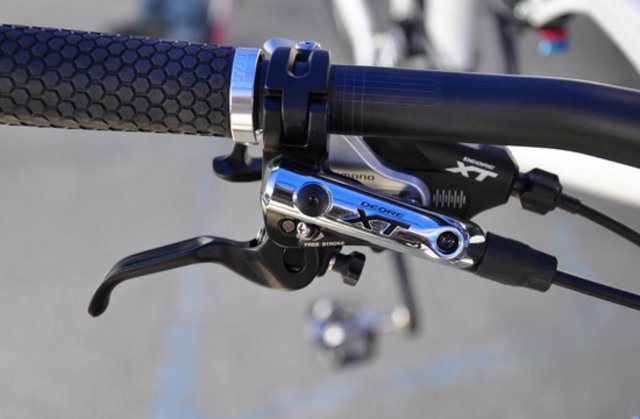 BL-M785-and-SL-M780-shifter-s.jpg