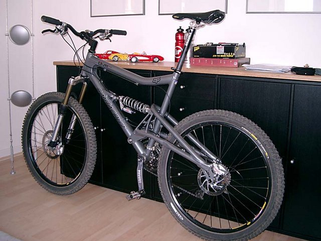 Bullit-Z1.jpg