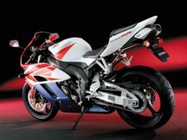 CBR-1000-RR2.jpg