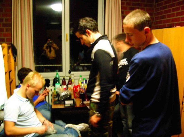 260938550_48293fefeb_b.jpg