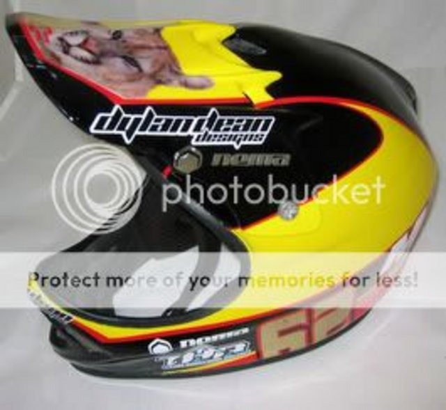 me_helmet_005.jpg