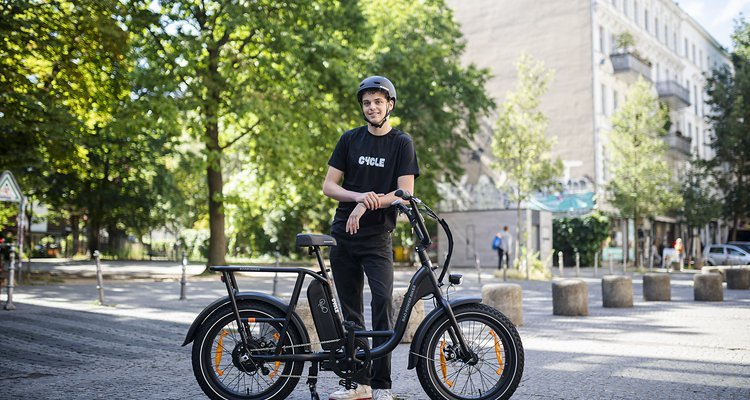 Cycle Rad Power Bikes Starten E Bike Abo In Berlin Nimms Rad rent-and-bike-in-berlin-germany-stock-photo-alamy