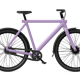 Das neue VanMoof S4 kommt mit breiteren Reifen und in vier neuen Farben daher – hier zu sehen Purple Fog.