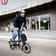 Eine wirkliche Bergziege ist das 12-Gang-Brompton nicht geworden, aber der Motor und die feine Gangabstufung helfen bei längeren und hügeligen Fahrten dennoch ungemein.